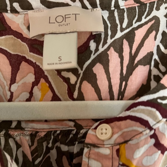 Loft/women’s LS blouse, size S, olive green, maroon, yellow, pink, cream - Picture 3 of 6